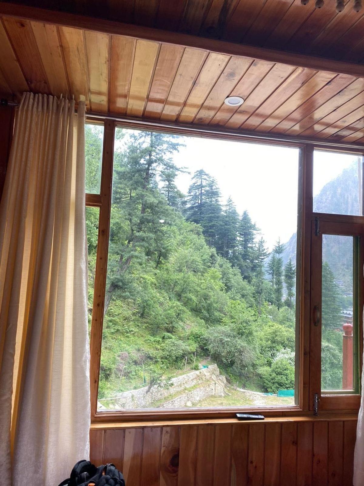 Shangri-La Rooms & Restaurant Kasol Exterior photo